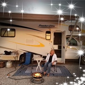 Meet your Posher, Carol